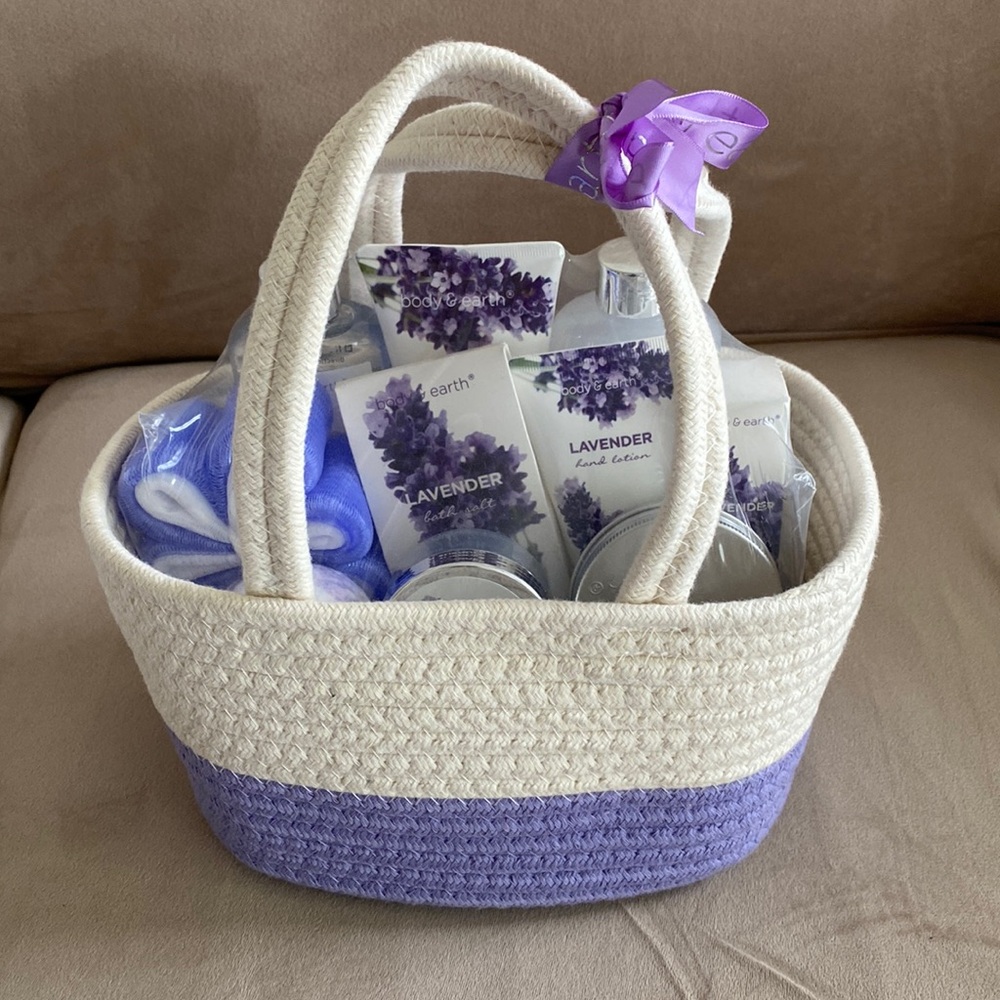 Body & Earth Gift Basket- Lavender